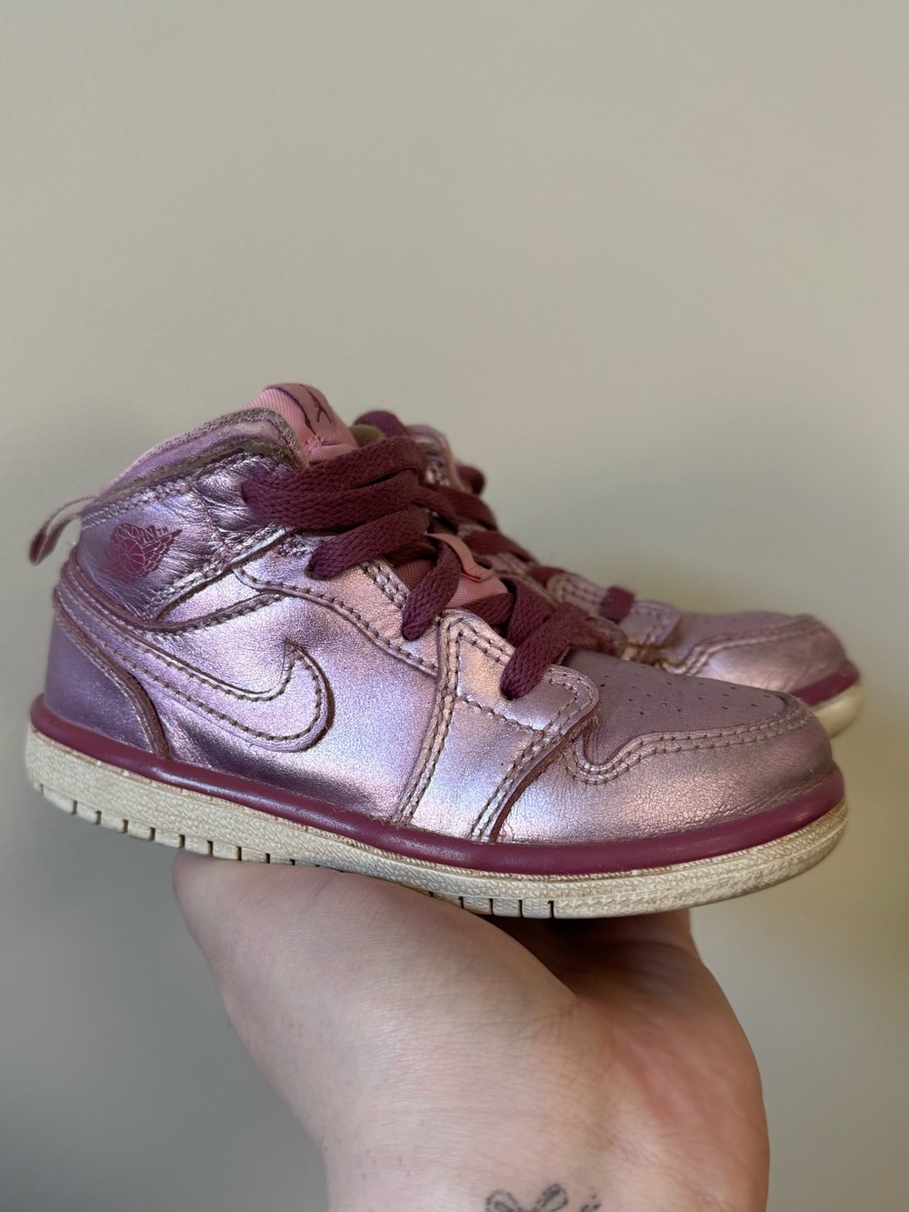 Nike Air Jordan 1 Mid children’s Pink rise sneakers 💜